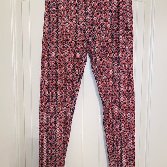 LuLaRoe leggings bundle - Picture 6 of 6